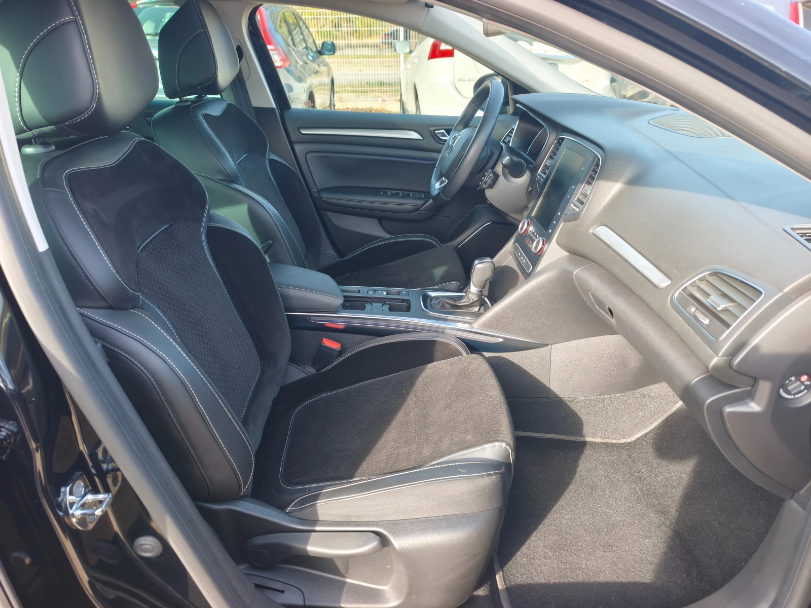 Renault Megane НОВА!!!, снимка 13 - Автомобили и джипове - 56584797