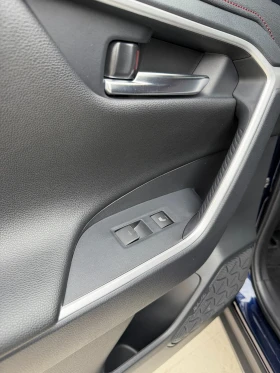 Toyota Rav4 Plug-In AWD в Гаранция, снимка 9