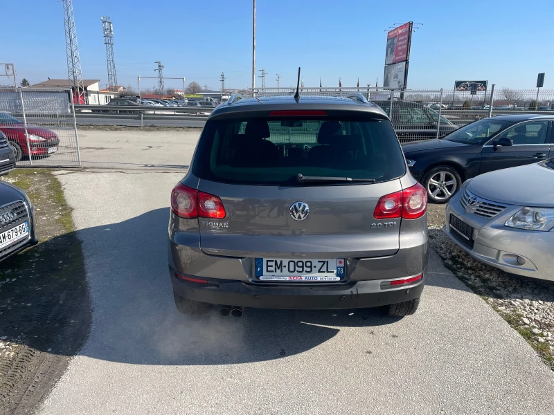 VW Tiguan 2.0 TDi, снимка 5 - Автомобили и джипове - 49100949