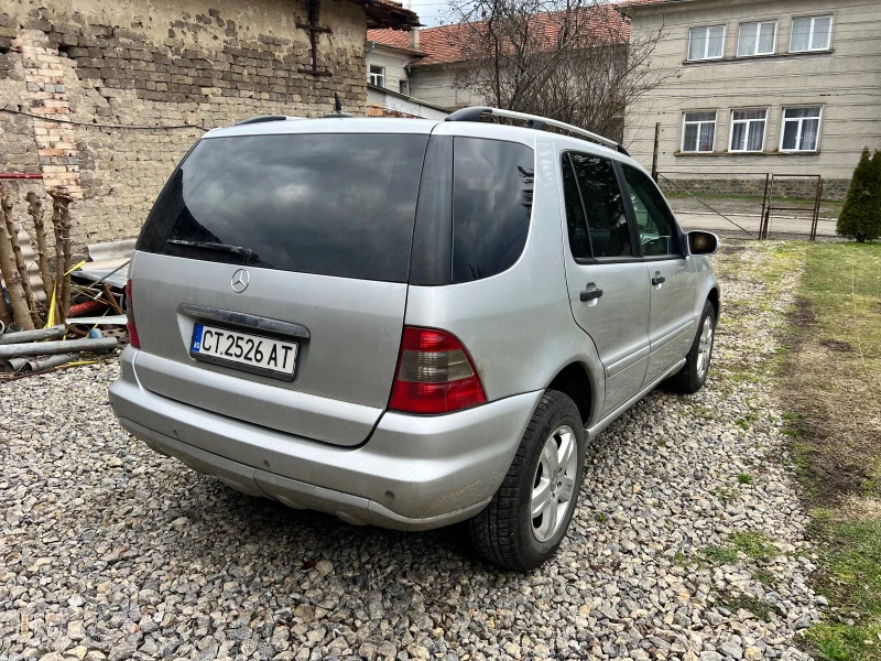 Mercedes-Benz ML 270 Final Edition, снимка 8 - Автомобили и джипове - 49350586