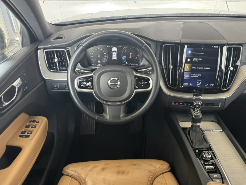 Volvo XC60  D5 AWD Inscription, снимка 8 - Автомобили и джипове - 53348456