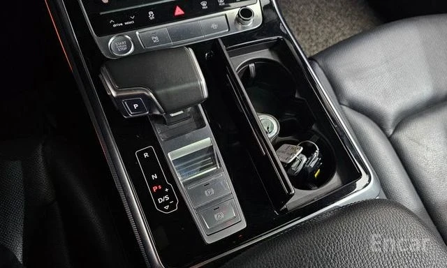 Audi Q8 45 TDI quattro Premium, снимка 9 - Автомобили и джипове - 54896073
