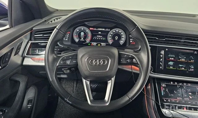 Audi Q8 45 TDI quattro Premium, снимка 15 - Автомобили и джипове - 54896073