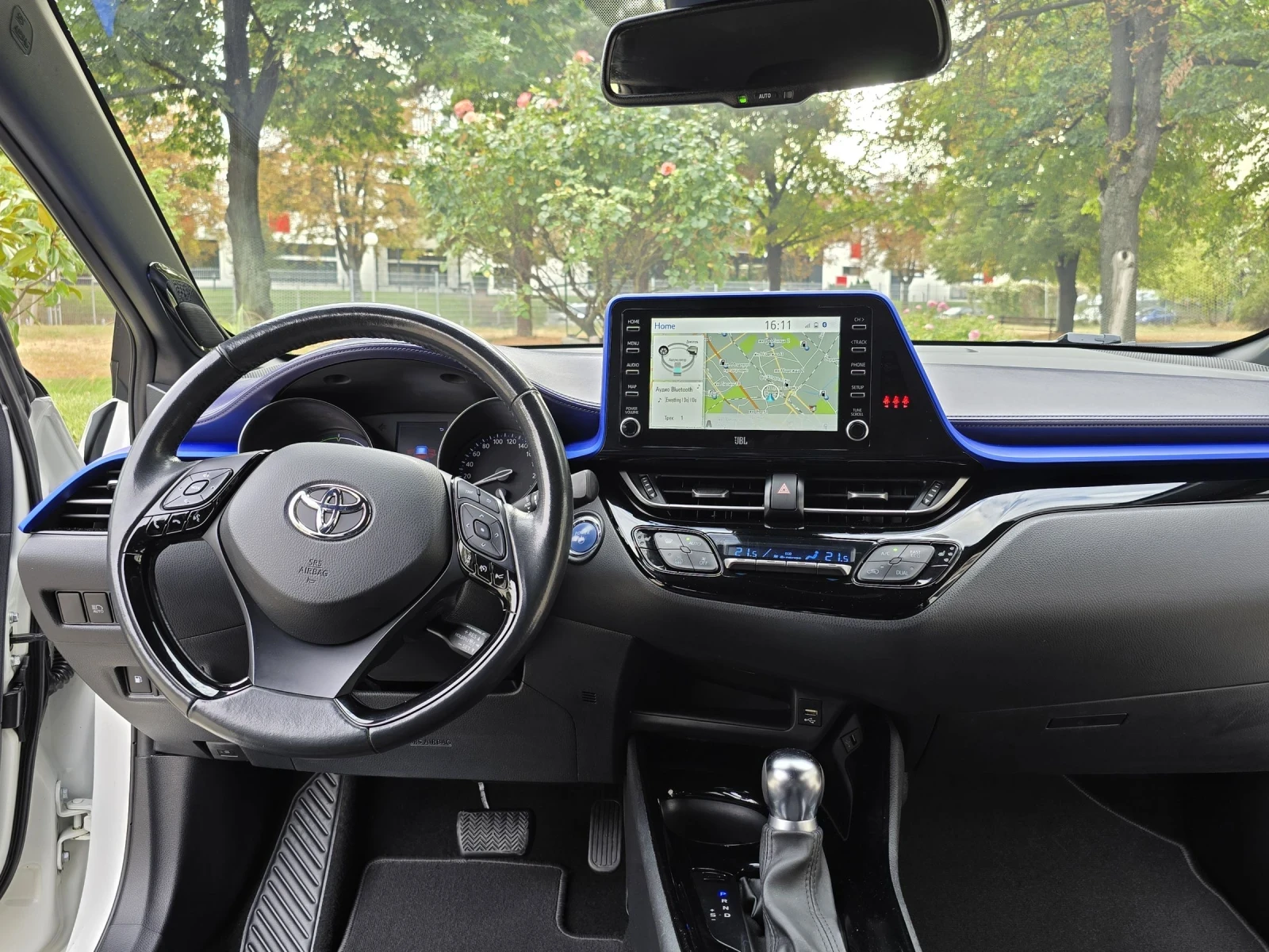 Toyota C-HR 2.0 HIBRID EXECUTIVE + . В Гаранция.  - изображение 7