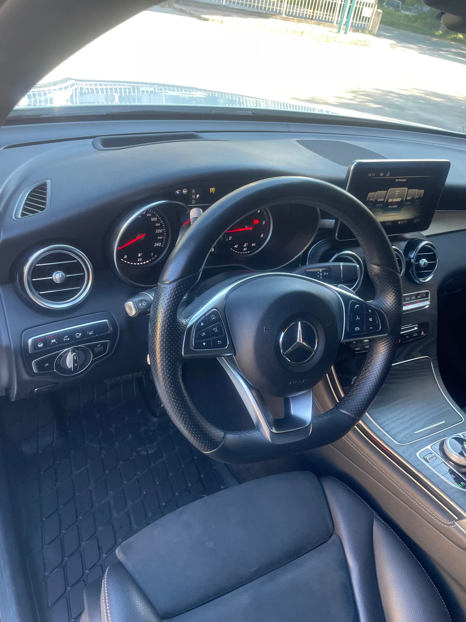 Mercedes-Benz GLC 350, снимка 8 - Автомобили и джипове - 54722730