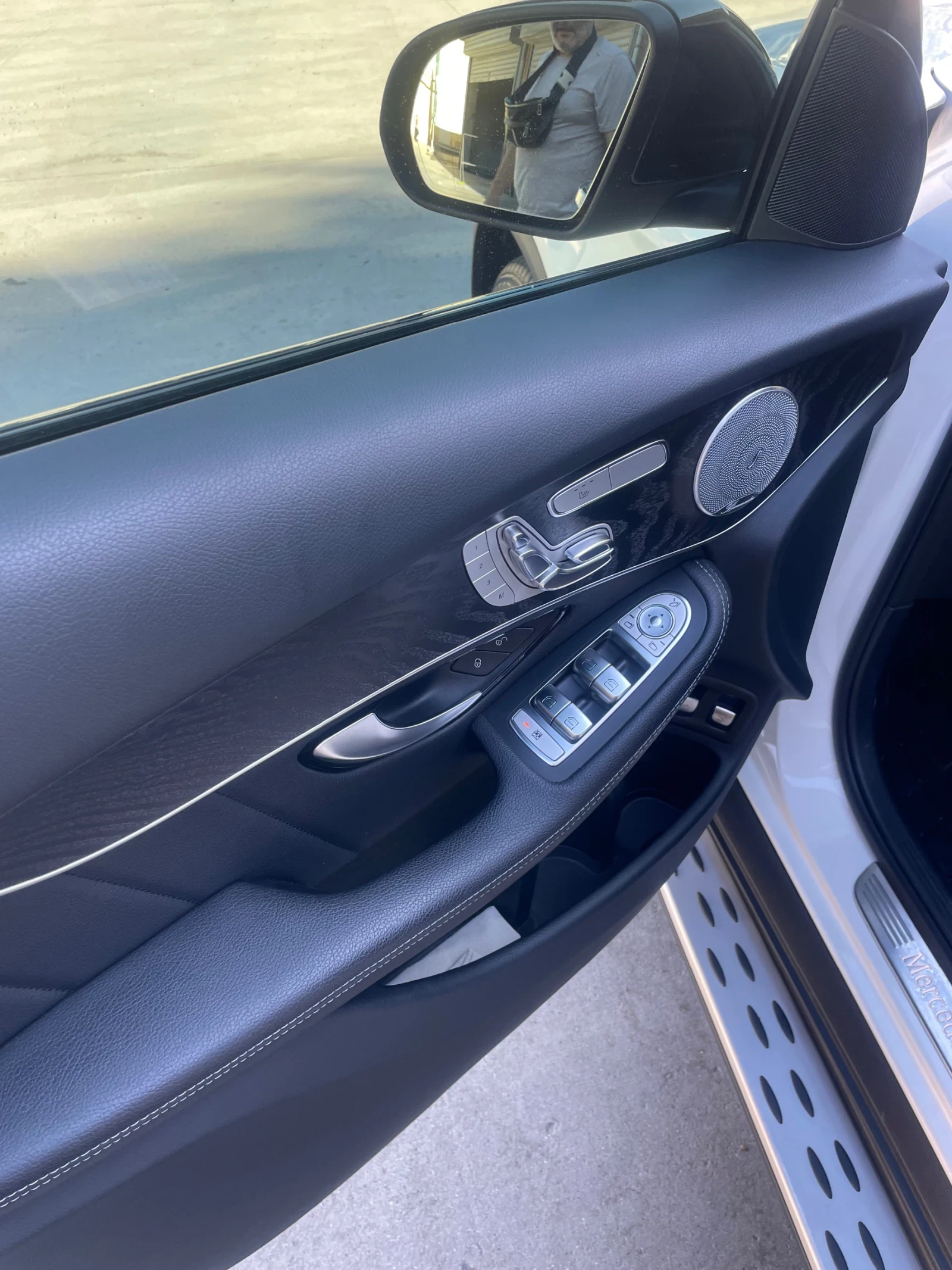 Mercedes-Benz GLC 350, снимка 11 - Автомобили и джипове - 54722730