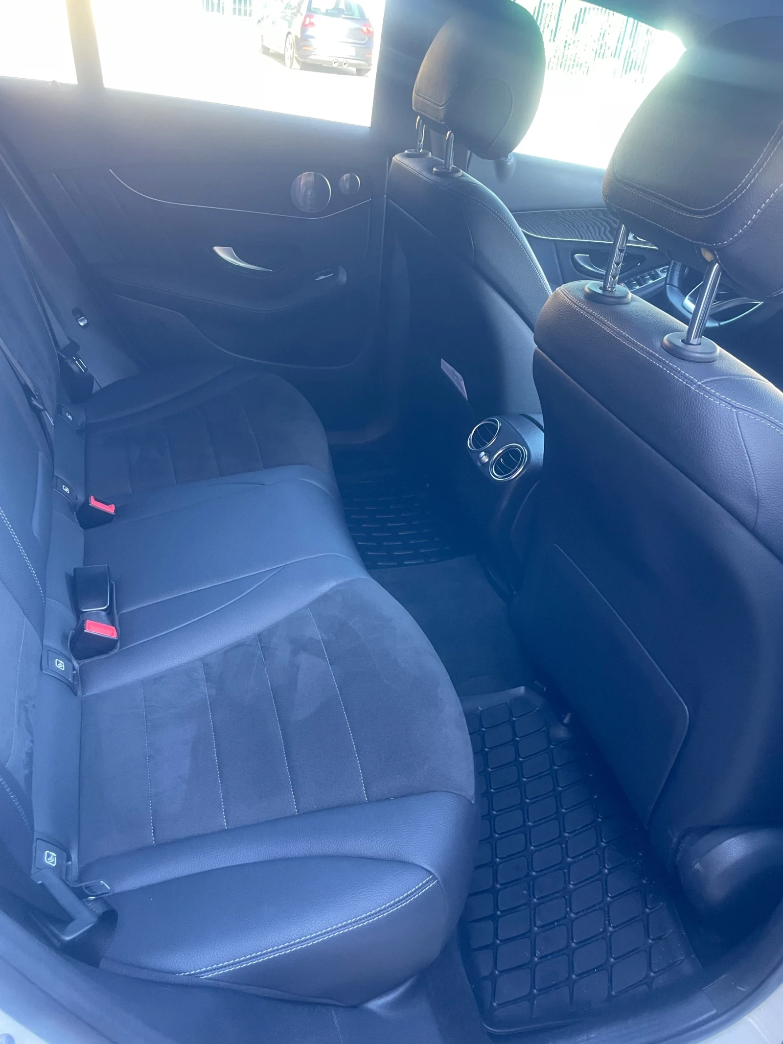 Mercedes-Benz GLC 350, снимка 15 - Автомобили и джипове - 54722730