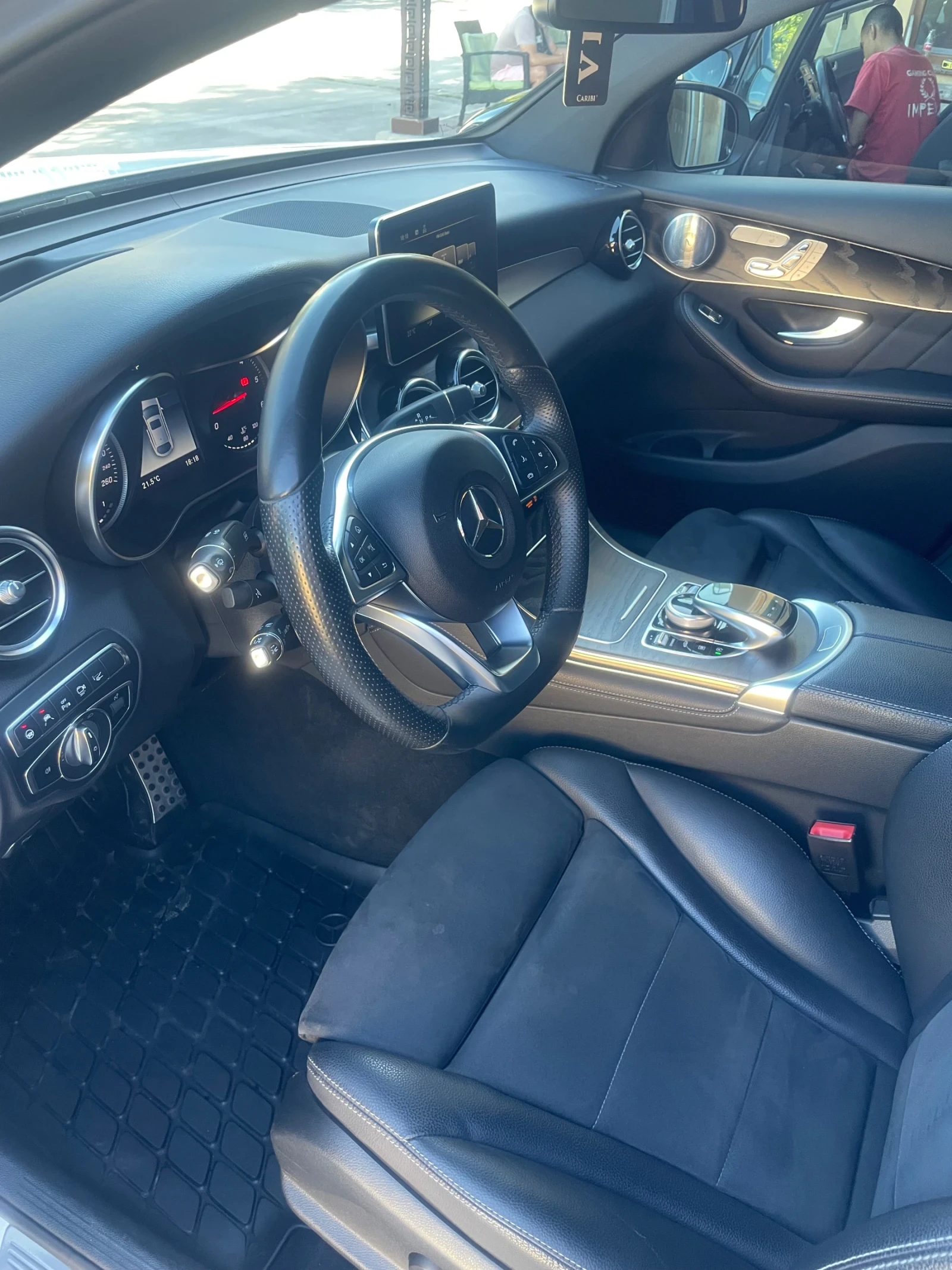 Mercedes-Benz GLC 350, снимка 9 - Автомобили и джипове - 54722730