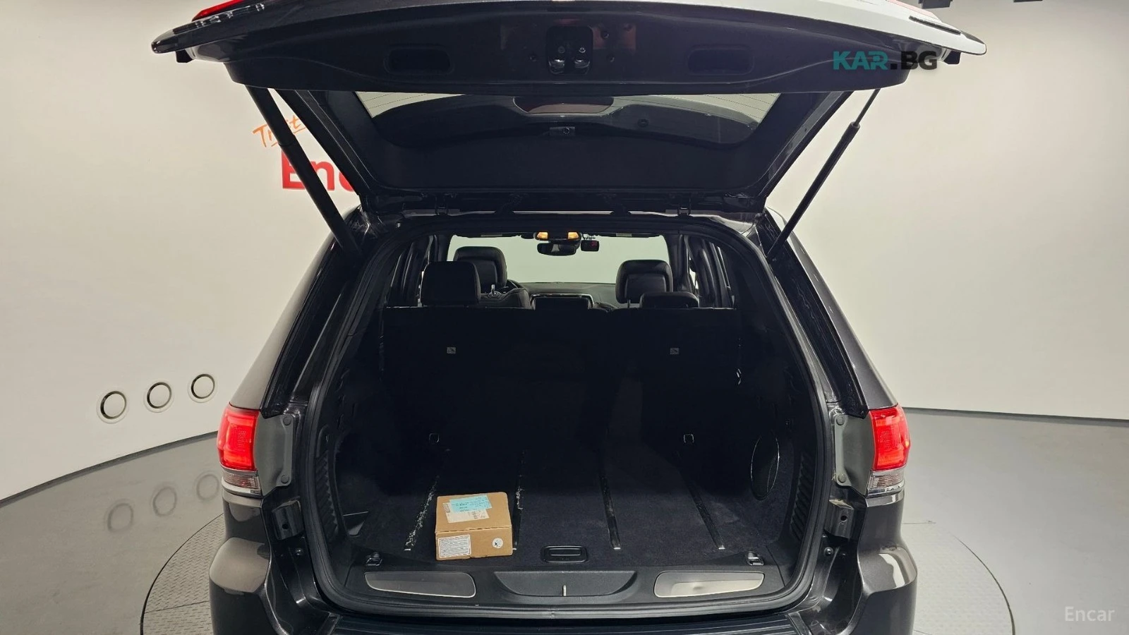 Jeep Grand cherokee OVERLAND* DISTRONIC* PANOROOF* ОБДУХВАНЕ* КАМЕРА* , снимка 16 - Автомобили и джипове - 54795006
