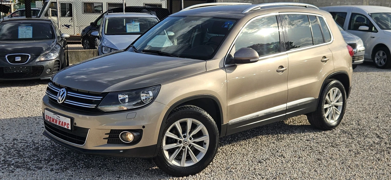 VW Tiguan 2.0TDI* 4MOTION* AVTOMAT* NAVI , снимка 2 - Автомобили и джипове - 55094013