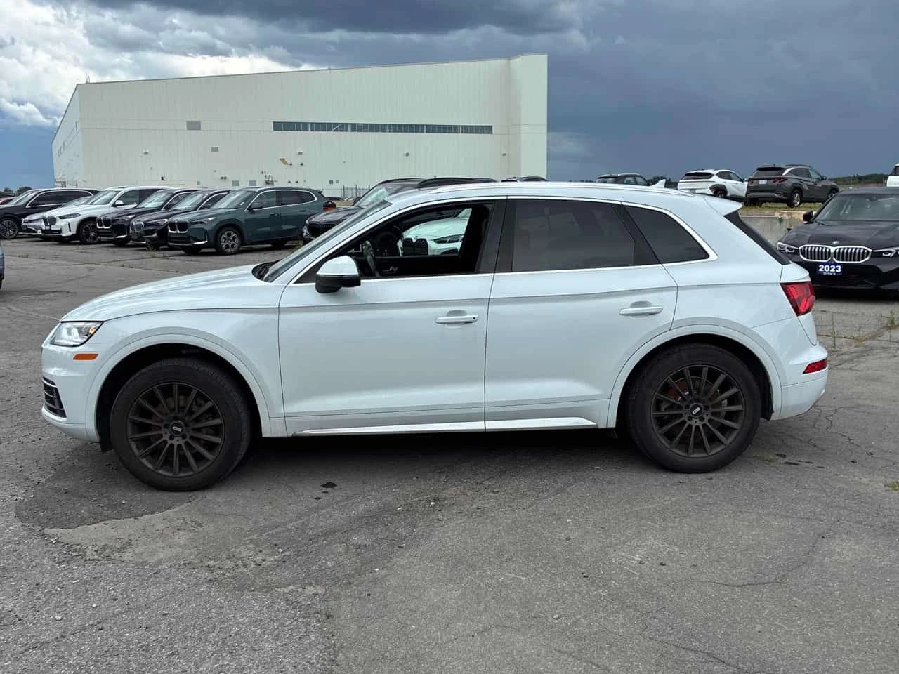Audi Q5 * Technik * CARFAX * ОПЦИЯ ЗА ФИНАНСИРАНЕ, снимка 2 - Автомобили и джипове - 55668245