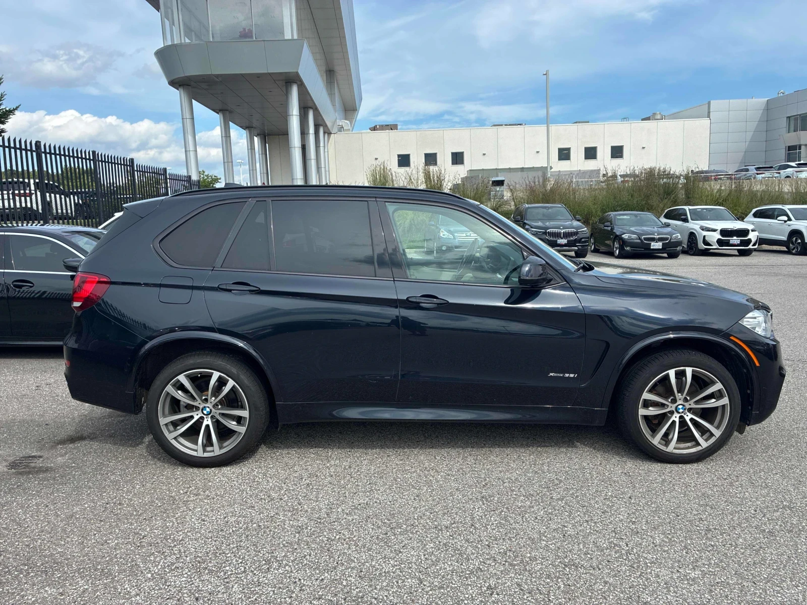 BMW X5 XDrive35i* HARMAN KARDON* HEAD-UP* CARFAX , снимка 4 - Автомобили и джипове - 55950977