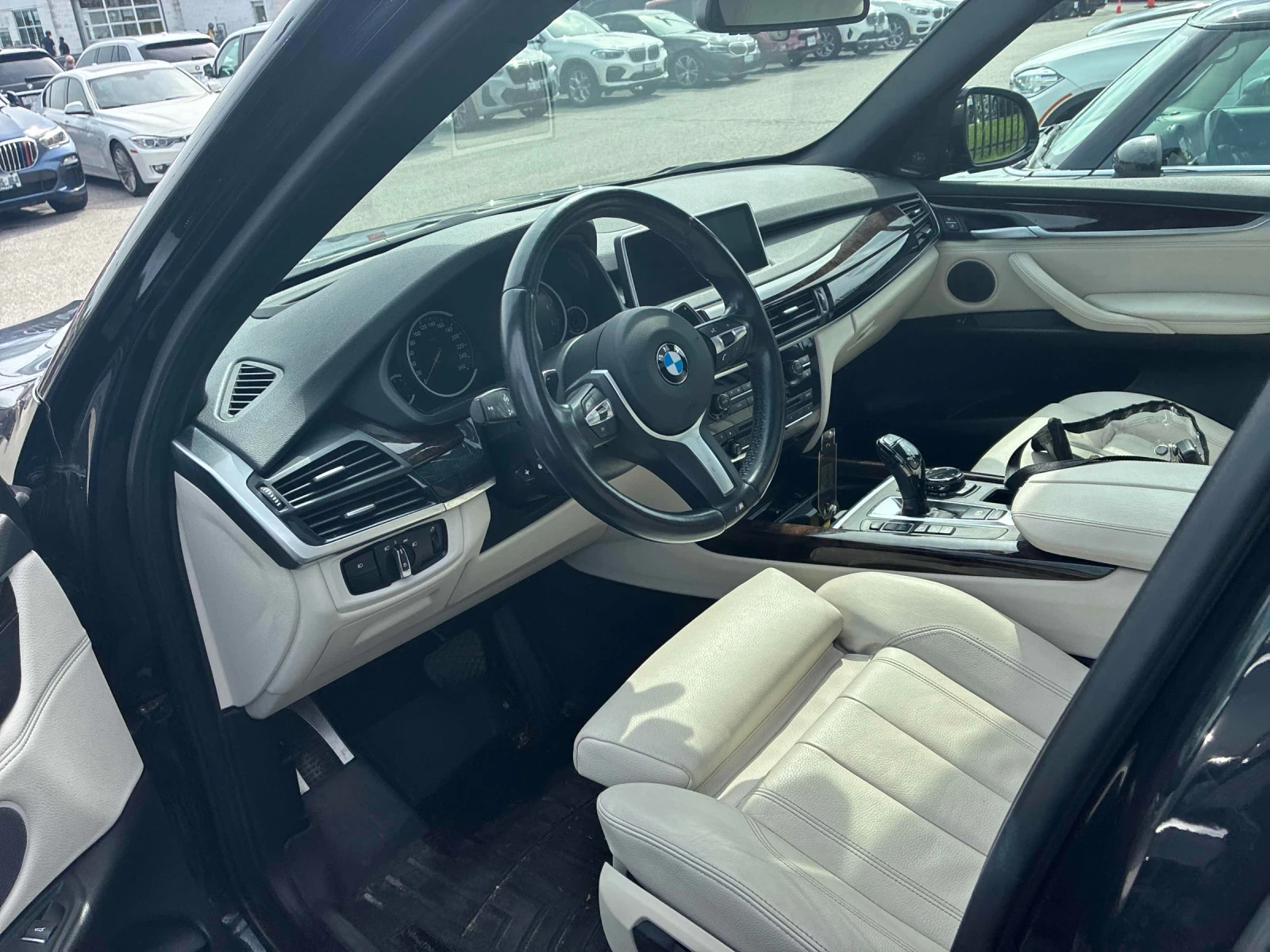 BMW X5 XDrive35i* HARMAN KARDON* HEAD-UP* CARFAX , снимка 7 - Автомобили и джипове - 55950977