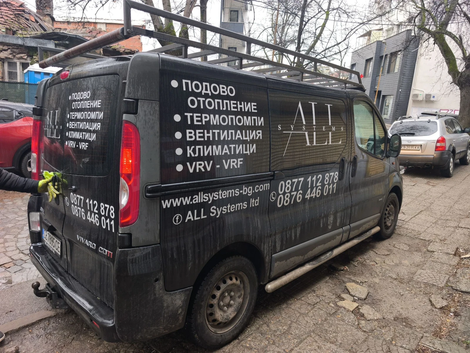 Opel Vivaro 1.9CDTI, снимка 4 - Бусове и автобуси - 53725065