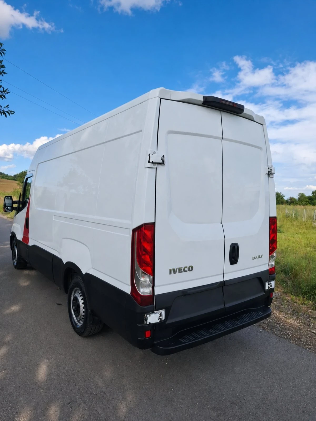 Iveco 35c13 Хладилен Кат. Б, снимка 3 - Бусове и автобуси - 55159213