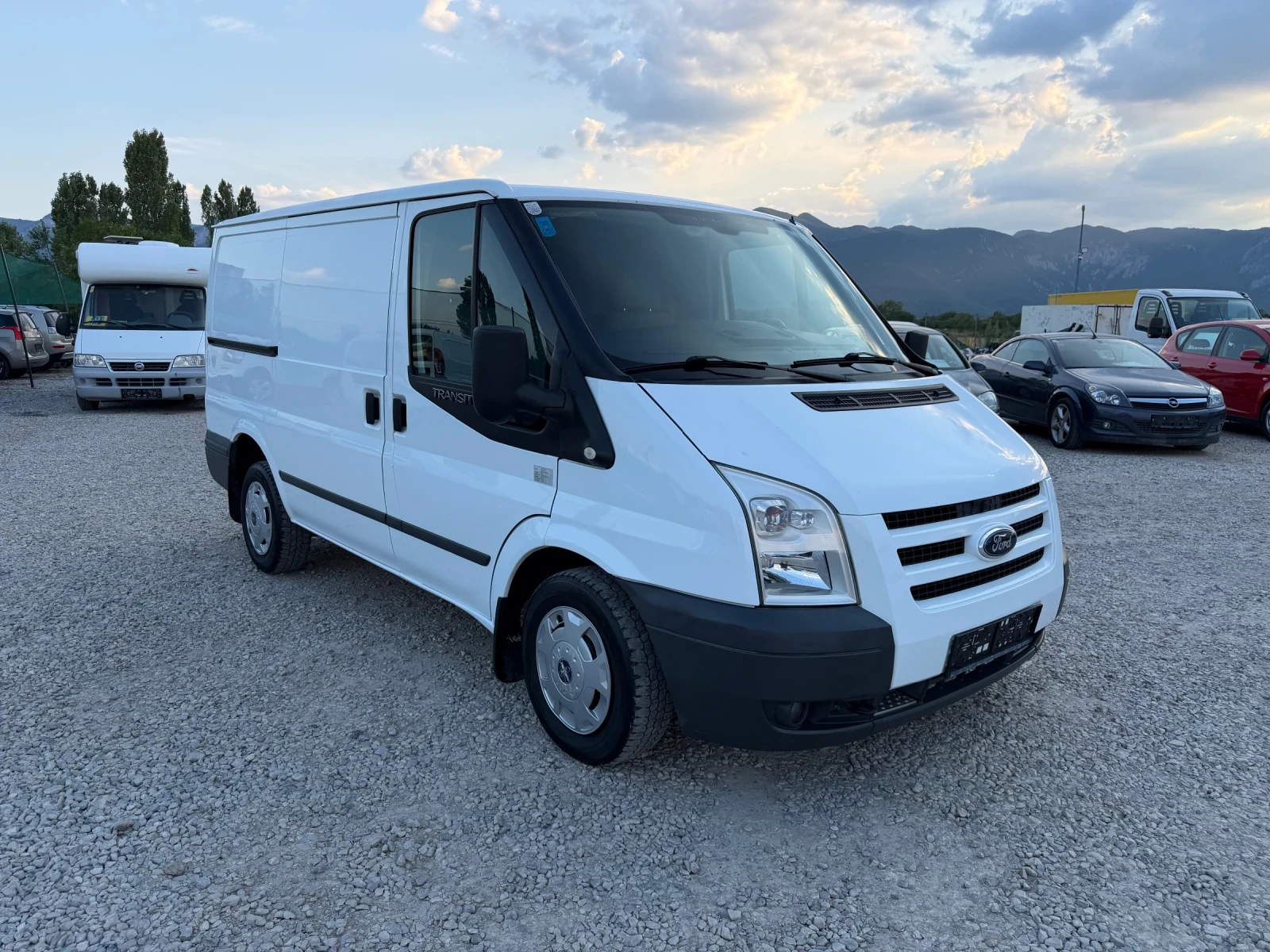 Ford Transit 2.2TDCI-116PS-КЛИМАТИК, снимка 3 - Бусове и автобуси - 55620834