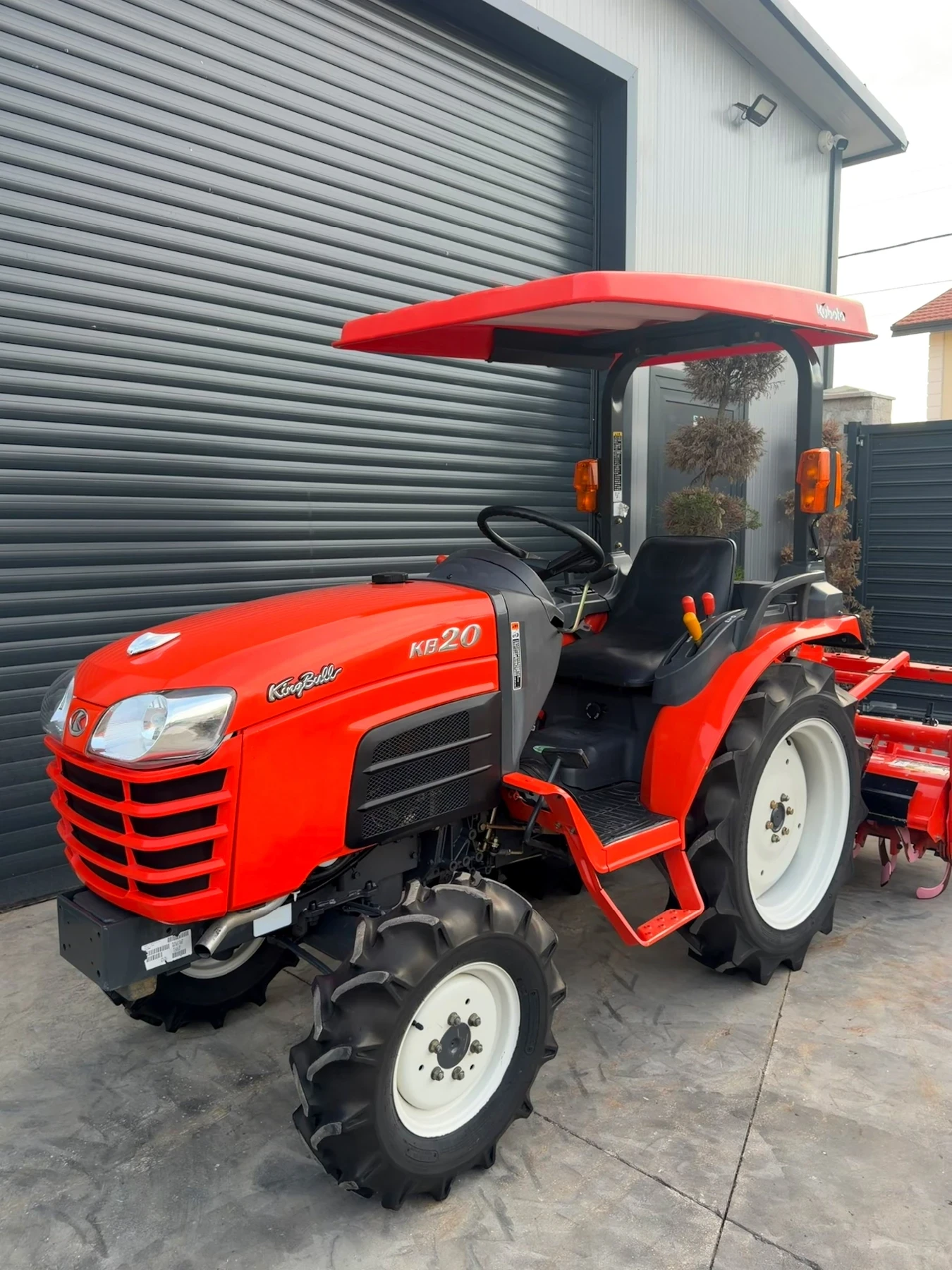 Трактор Kubota KB20 Като нов! 135мч.