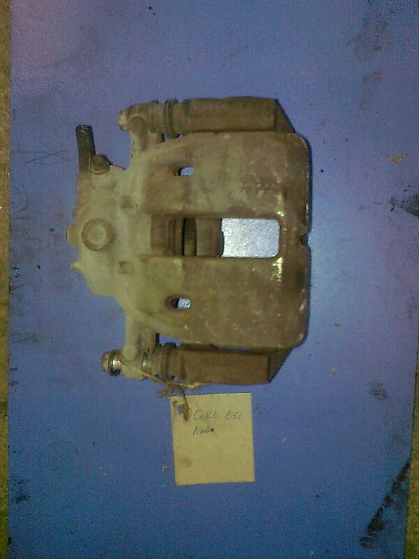 Преден ляв спирачен апарат за Мицубиши Колт 05г. 1.1