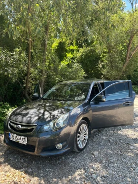 Subaru Legacy, снимка 1