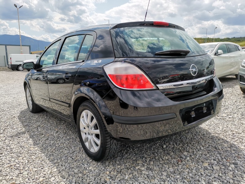 Opel Astra 1.4i ENJOY, снимка 4 - Автомобили и джипове - 46354483