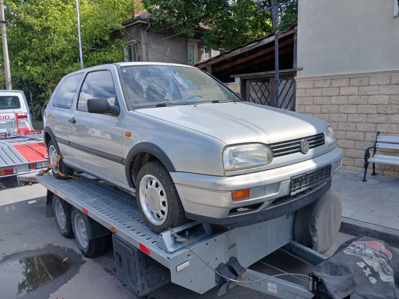 VW Golf АВТОМАТИК!, снимка 1 - Автомобили и джипове - 48667121