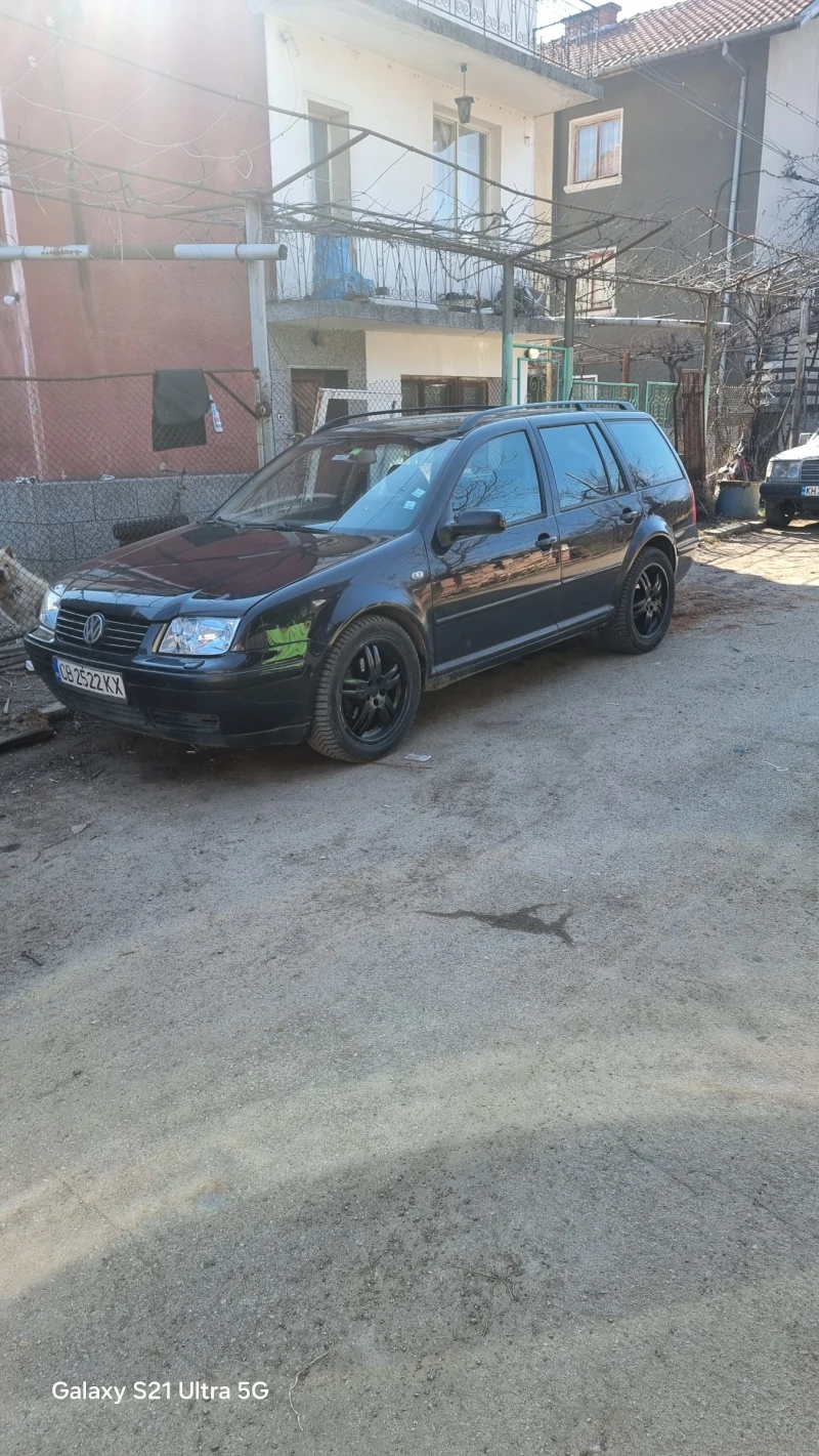 VW Bora, снимка 1 - Автомобили и джипове - 49369629