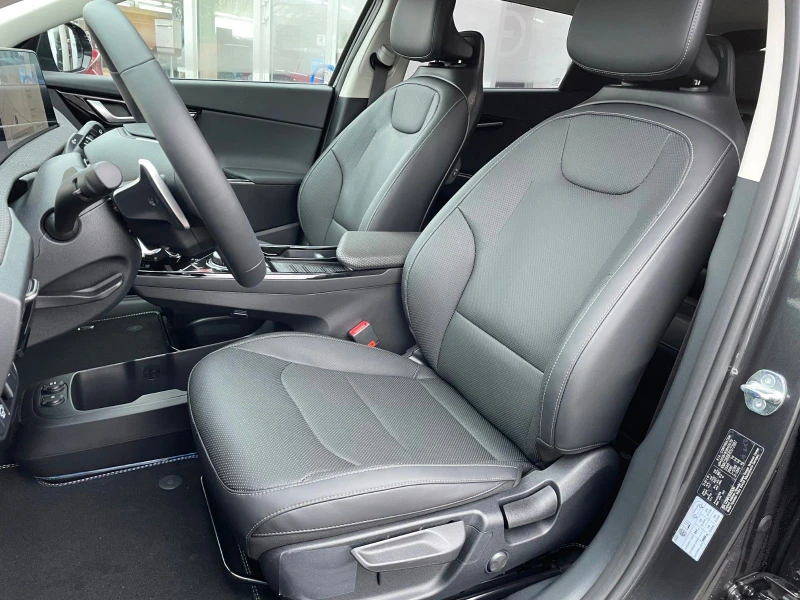 Kia EV6 170HP/NAVI/CAM/LED/AMBI/KLESS/CARPLAY/354v, снимка 12 - Автомобили и джипове - 50175703