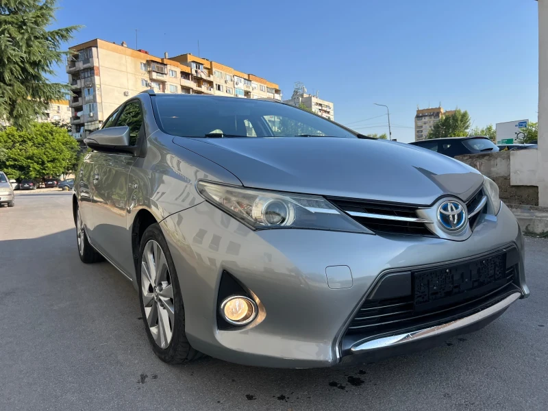 Toyota Auris 1.8 Hybrid , снимка 3 - Автомобили и джипове - 51182422