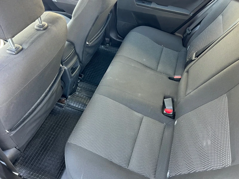 Toyota Auris 1.8 Hybrid , снимка 11 - Автомобили и джипове - 51182422