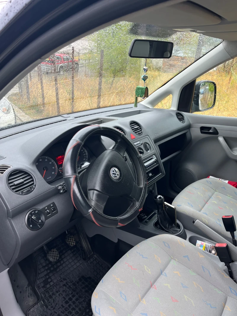 VW Caddy, снимка 7 - Автомобили и джипове - 52718296