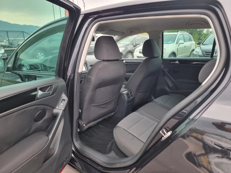 VW Golf 2.0TDI, снимка 12 - Автомобили и джипове - 51406931