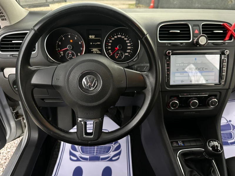 VW Golf Comfortline* 1.6* Газ-Бензин* Камера* R-оптик* , снимка 9 - Автомобили и джипове - 52247742