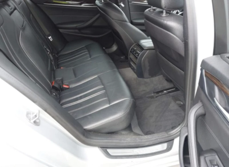 BMW 540 DISTRONIC* ВЪЗМОЖНОСТ ЗА ЛИЗИНГ, снимка 8 - Автомобили и джипове - 53031409