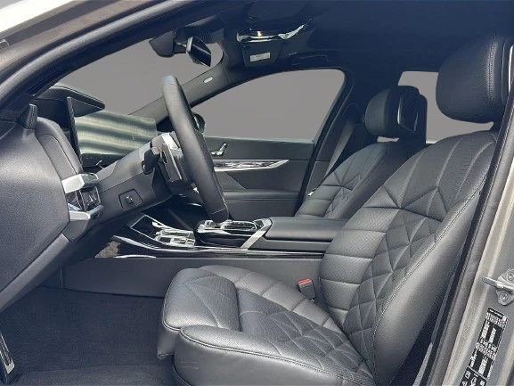 BMW 740 d xDrive = M-Sport = Shadow Line Гаранция - изображение 6