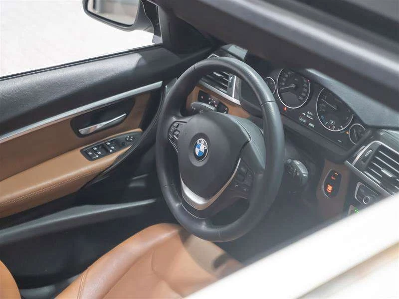 BMW 330 * xDrive * CARFAX * ЦЕНА ДО БГ, снимка 13 - Автомобили и джипове - 53287077