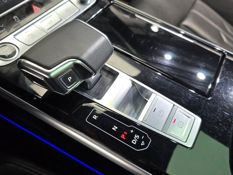 Audi A8 3.0 DDV Automatic, снимка 9 - Автомобили и джипове - 55960477