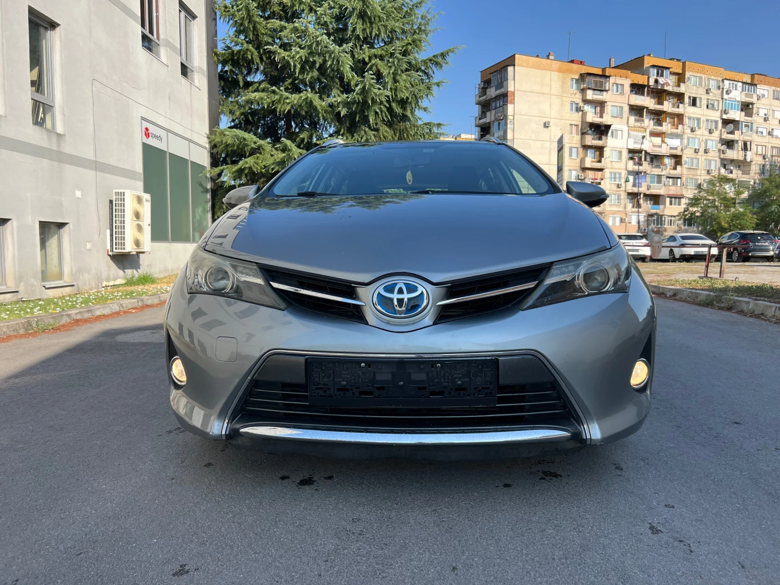 Toyota Auris 1.8 Hybrid , снимка 1
