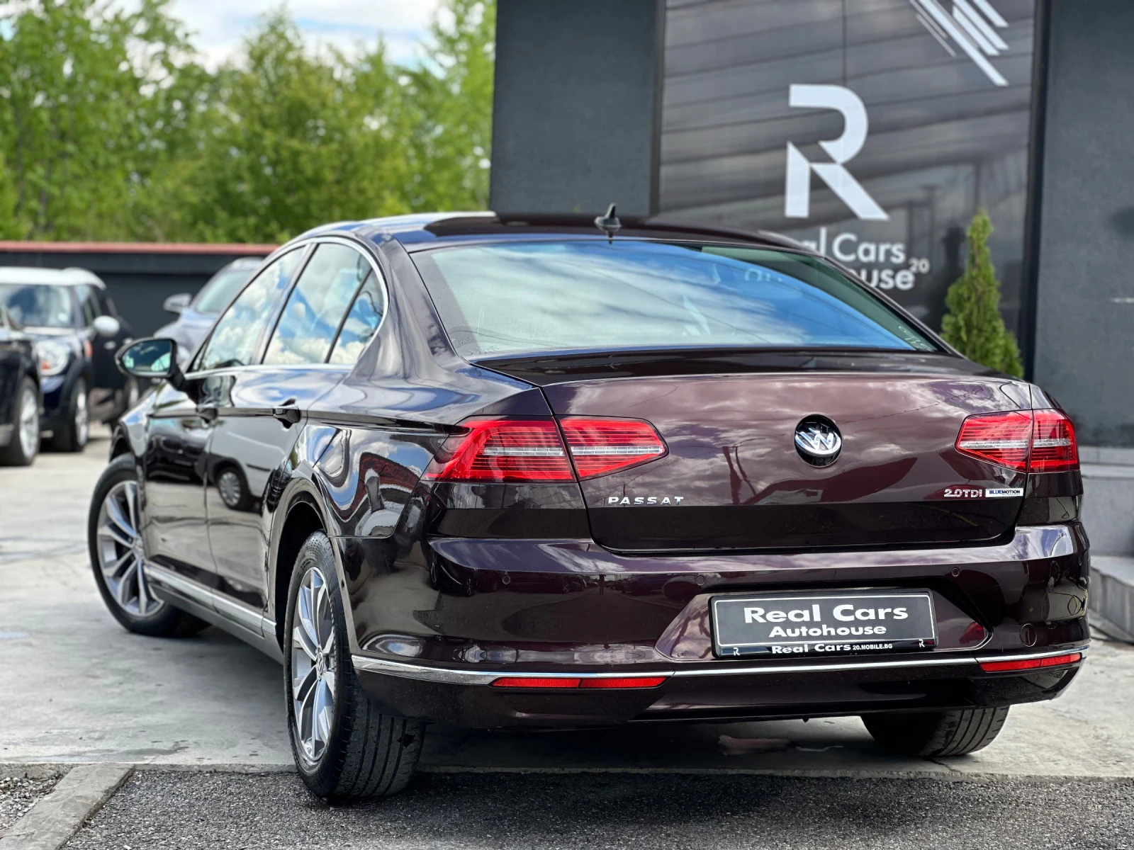 VW Passat 2.0 TDI* HIGHLINE* VIRTUAL COCKPIT* DISTRONIC* 360 - изображение 3