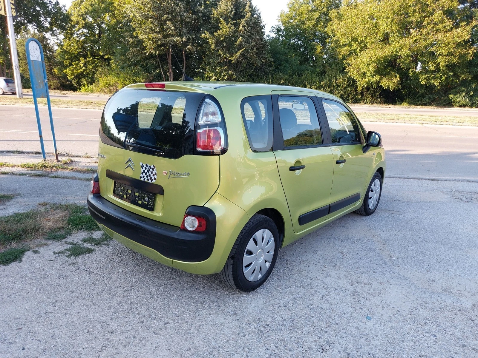 Citroen C3 Picasso 1.4i--64000км. - изображение 7