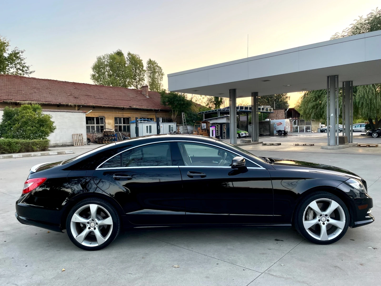Mercedes-Benz CLS 550 AMG  - изображение 6
