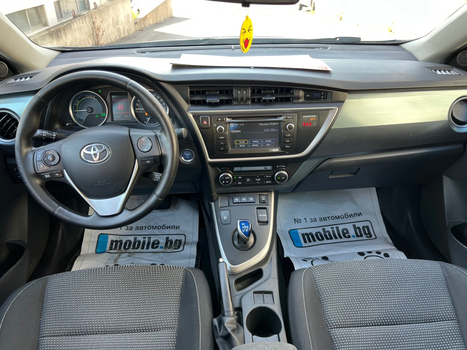 Toyota Auris 1.8 Hybrid  | Mobile.bg   13