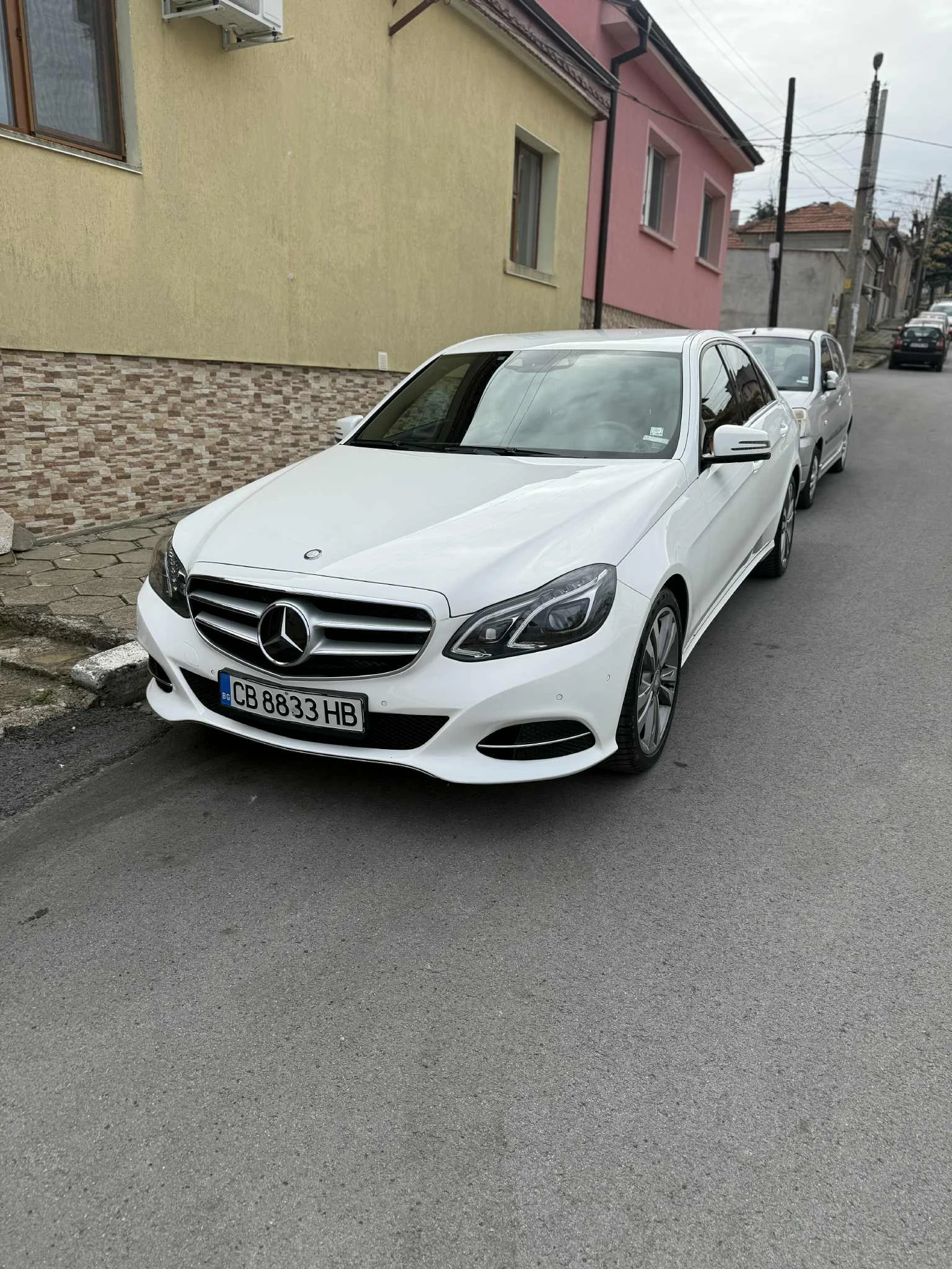 Mercedes-Benz E 250 204 к.с. 4matic - изображение 2
