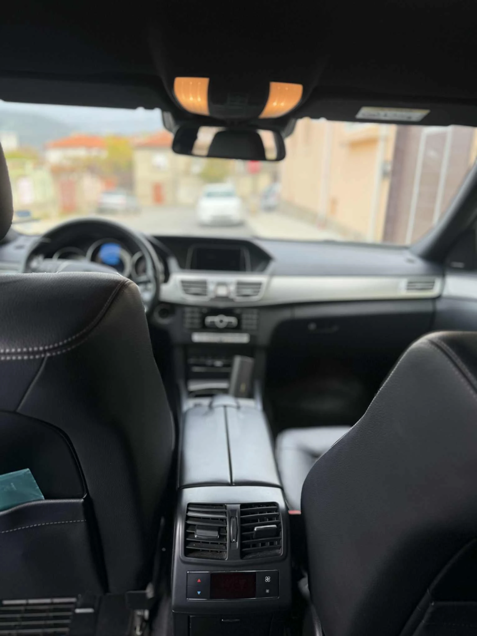 Mercedes-Benz E 250 204 к.с. 4matic - изображение 7