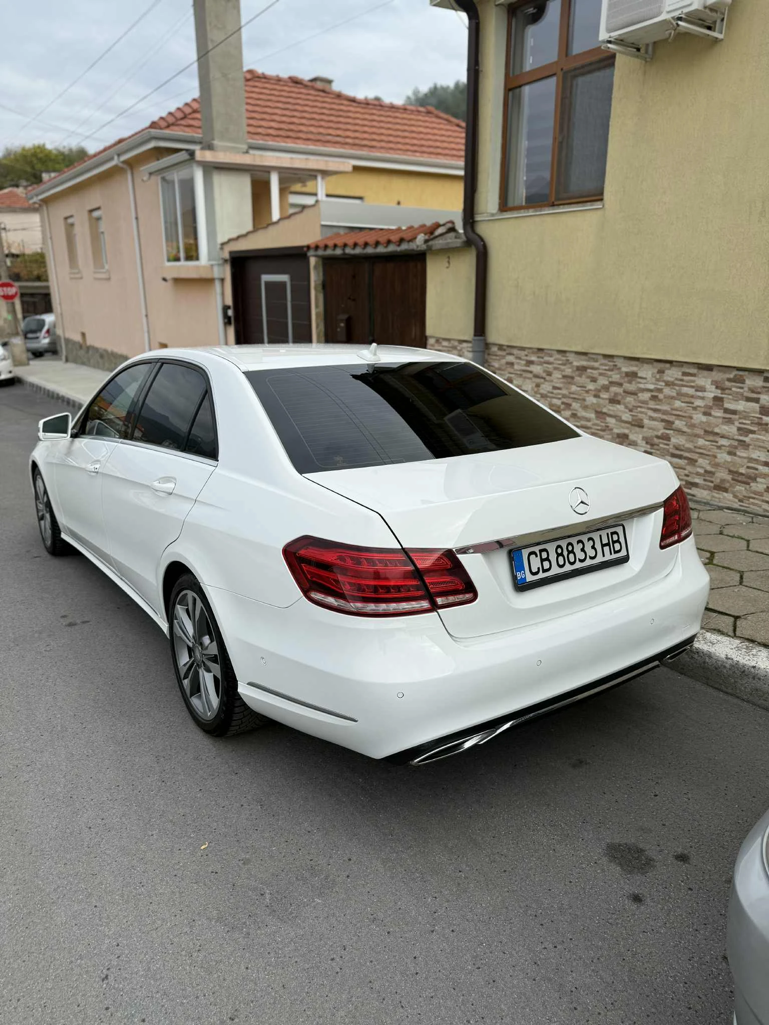 Mercedes-Benz E 250 204 к.с. 4matic - изображение 4