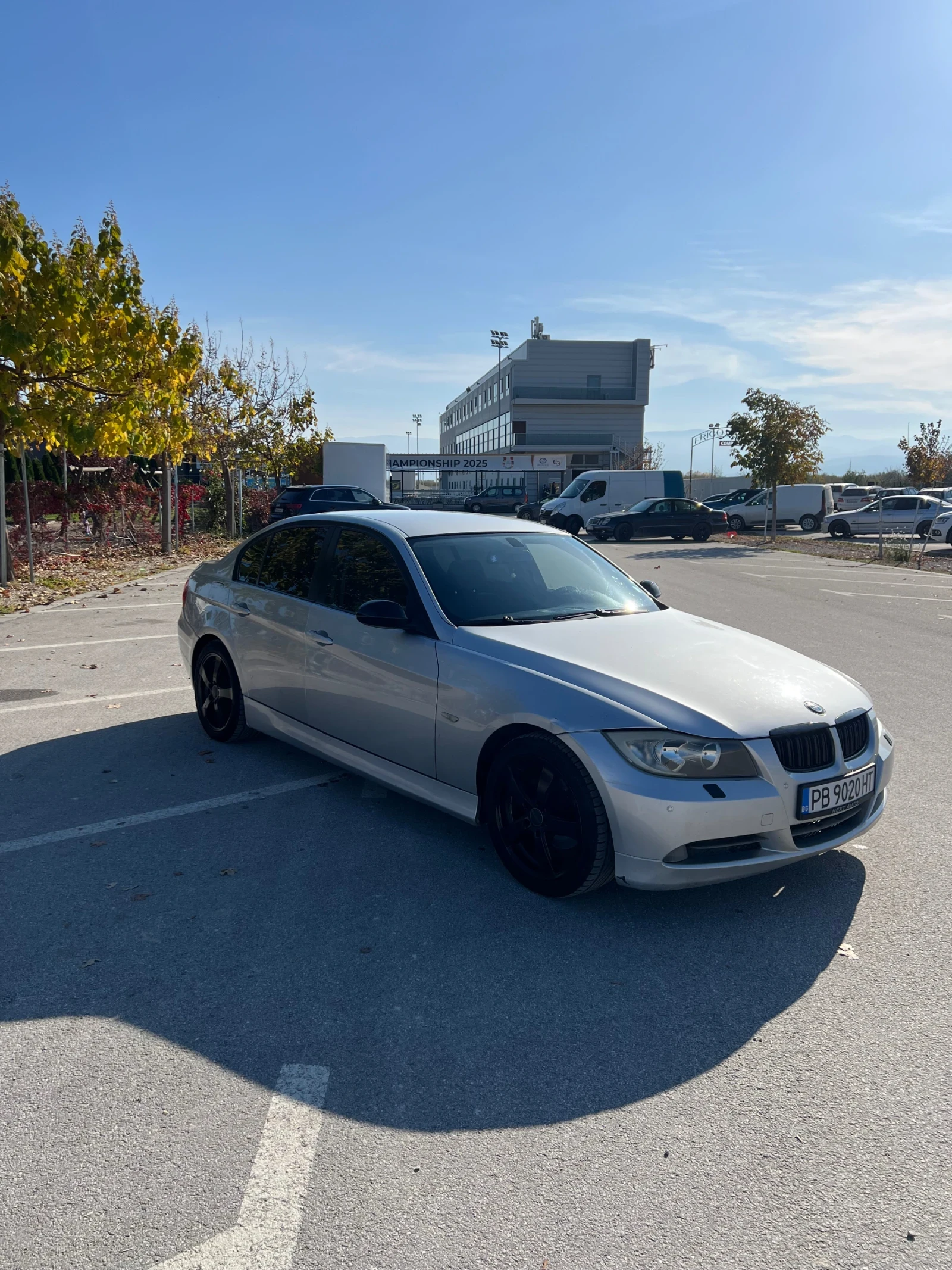 BMW 320  - изображение 5