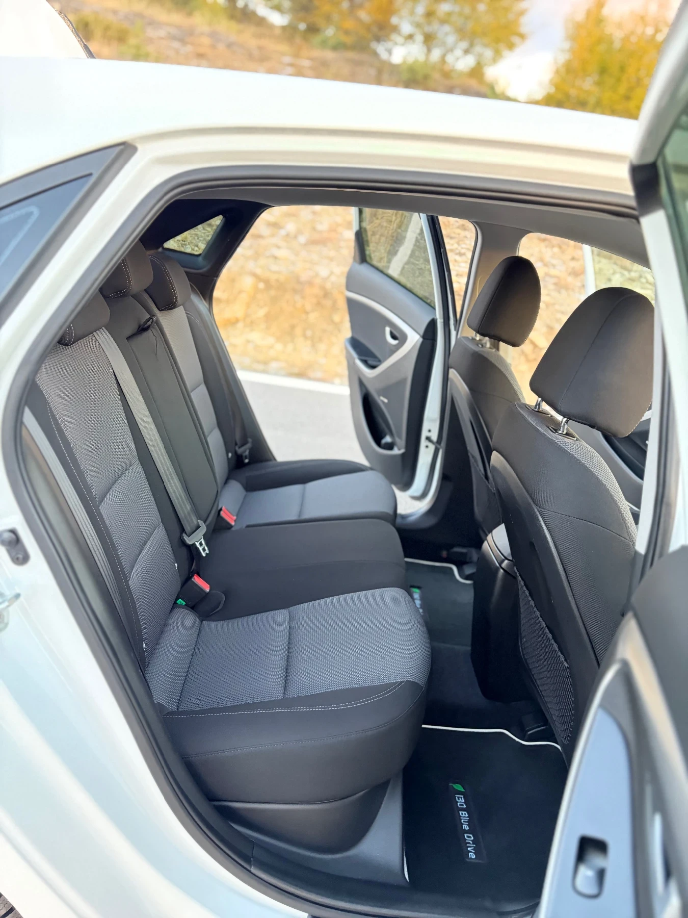 Hyundai I30 1.6 CRDI ���������, ���������� | Mobile.bg � ����������� 13