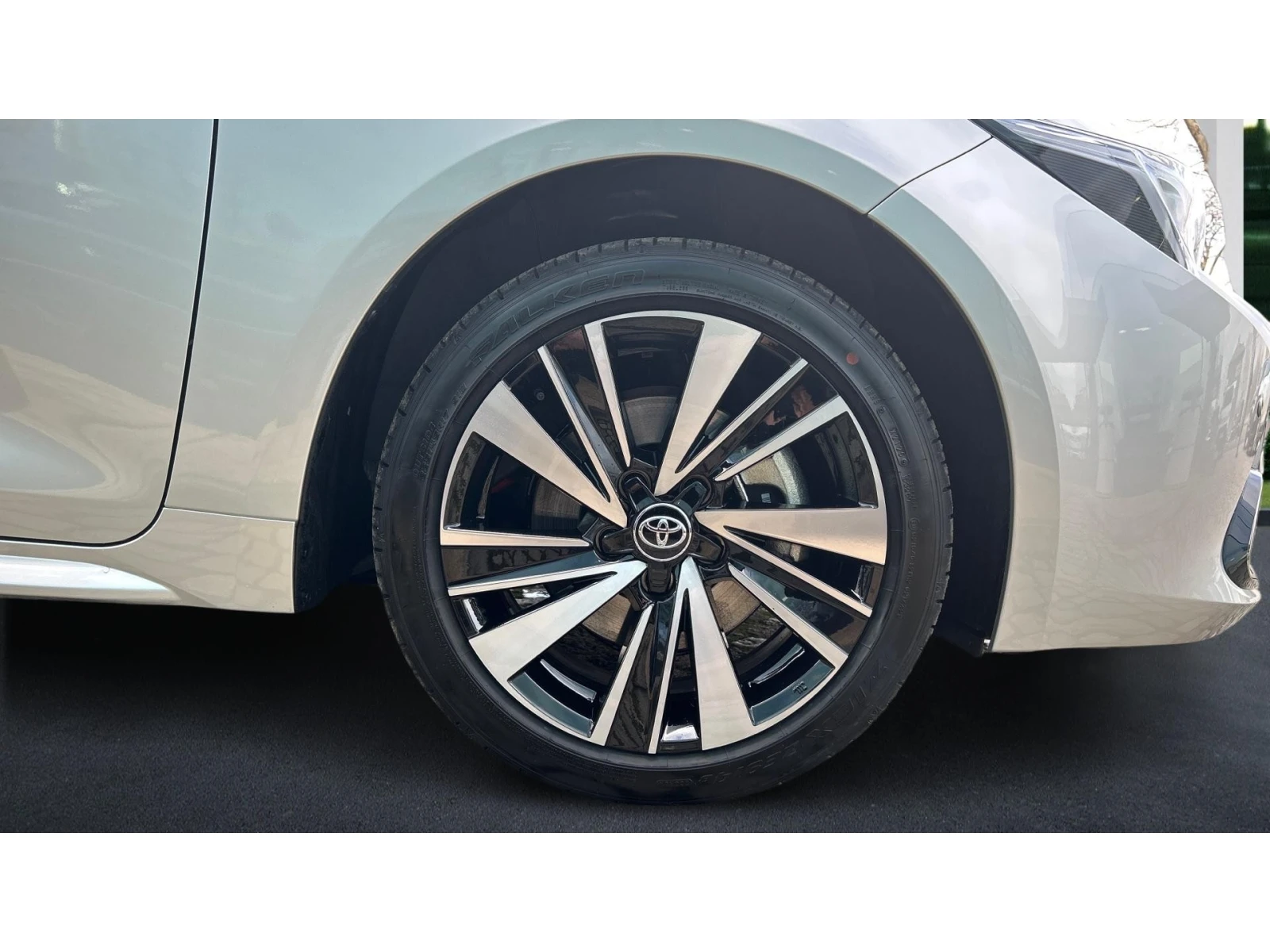 Toyota Corolla ������� ������ �� 360   | Mobile.bg � ����������� 16