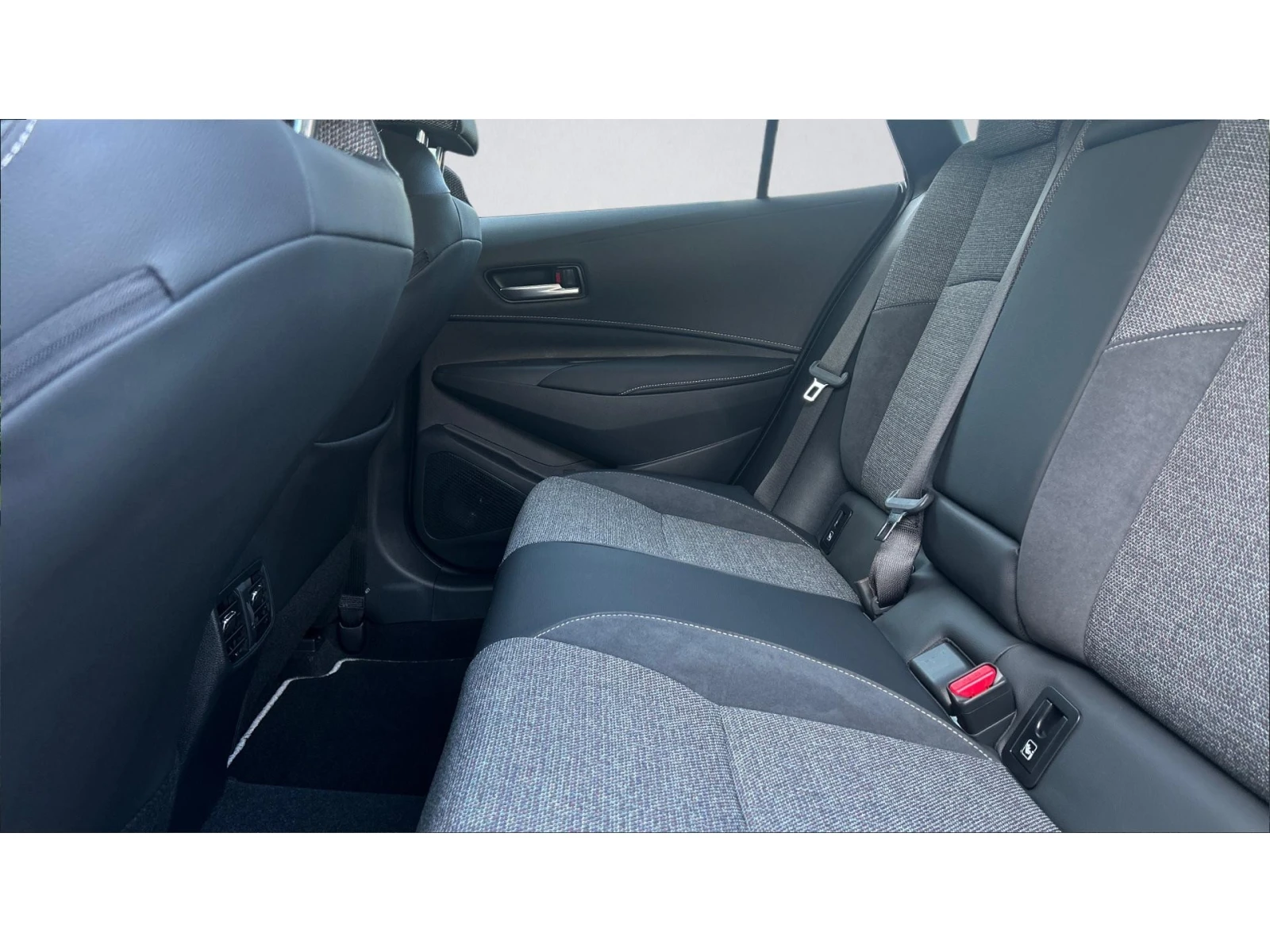 Toyota Corolla ������� ������ �� 360   | Mobile.bg � ����������� 11