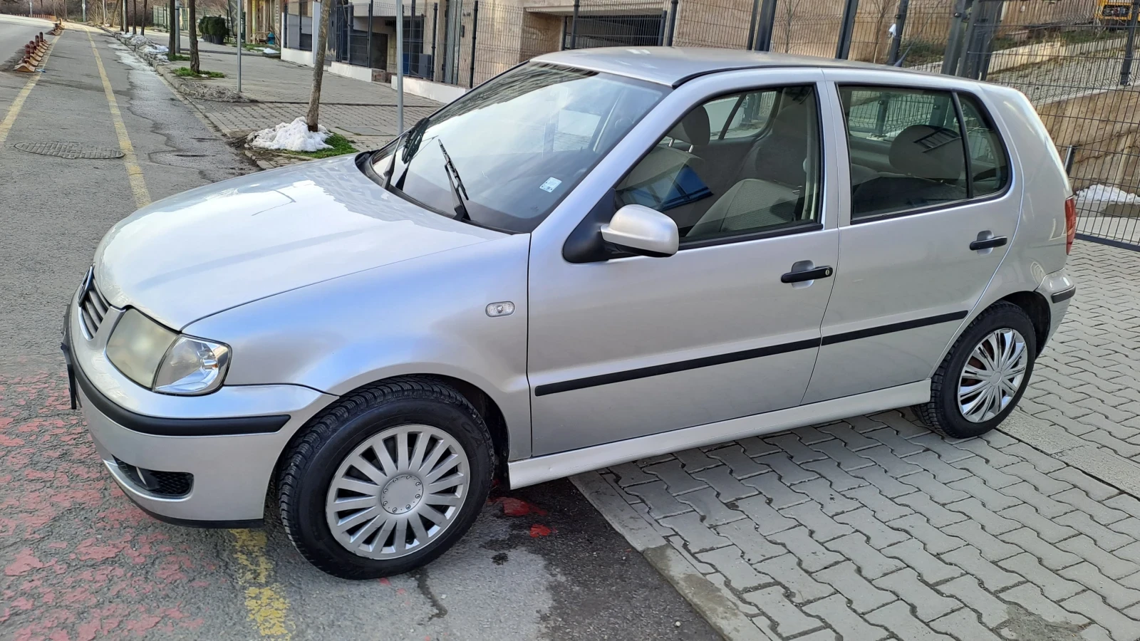 VW Polo 1.9 SDI 75кс. ГАРАЖЕН! - изображение 3