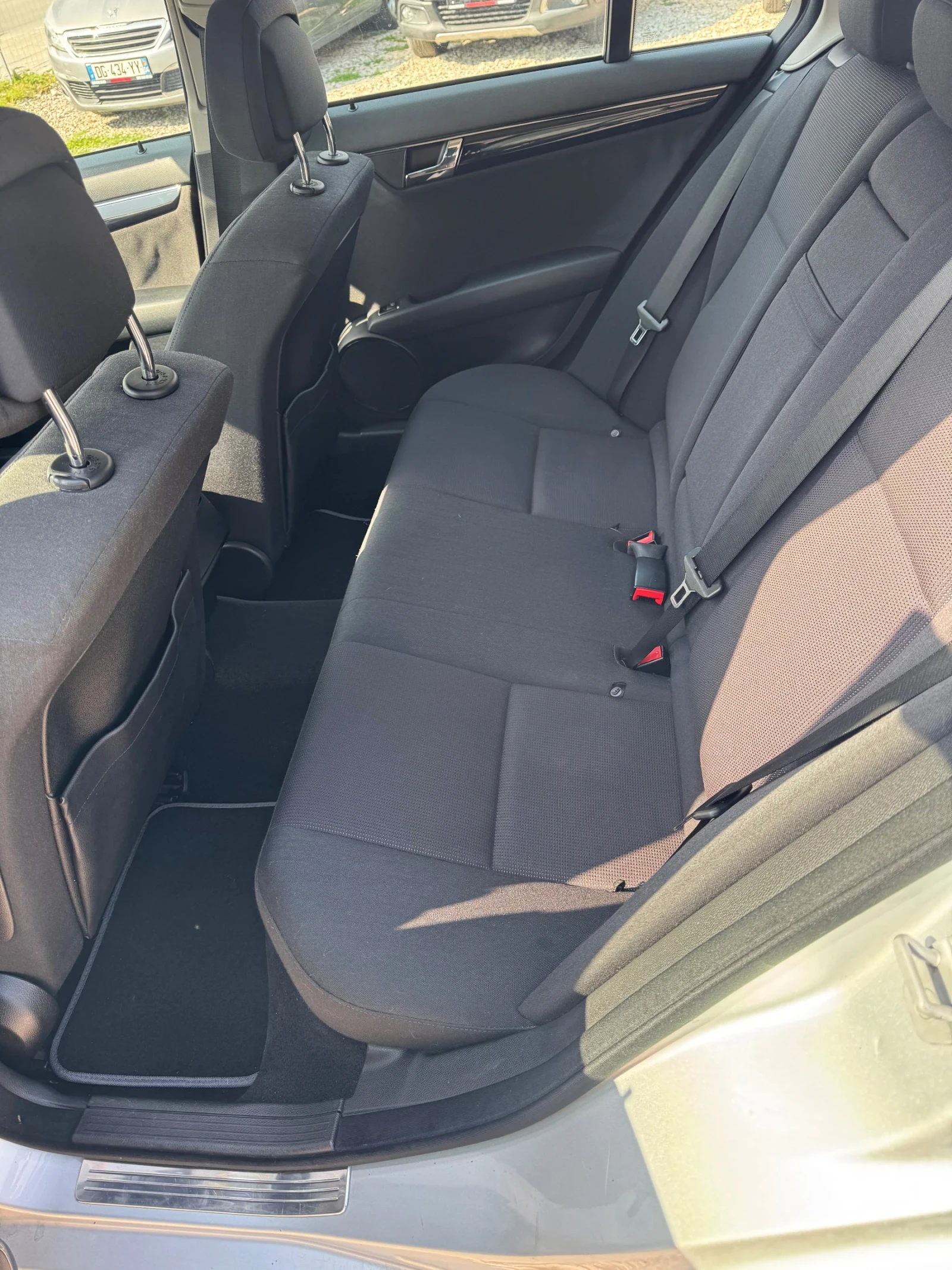 Mercedes-Benz C 220 BlueEfficiency / Подгрев / Парктроник , снимка 10 - Автомобили и джипове - 53704992